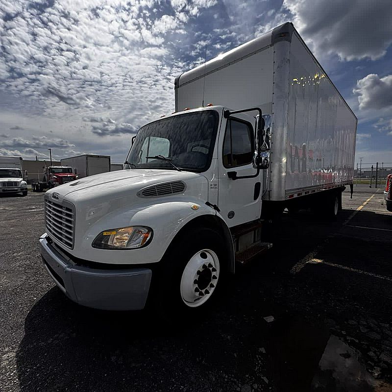 2019 Freightliner M2 106