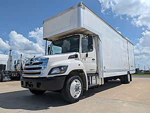 2015 Hino 268 - Box Truck