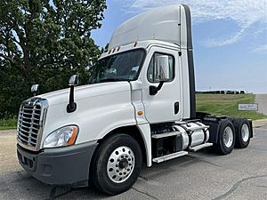 2019 Freightliner Cascadia 125 - Day Cab
