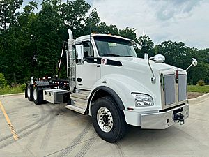 2026 Kenworth T880 - Roll-Off