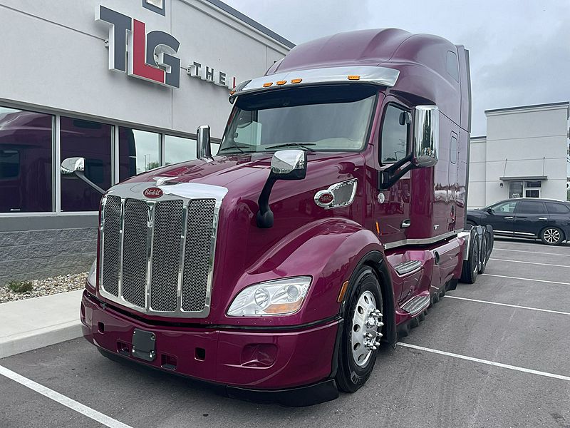 2022 Peterbilt 579