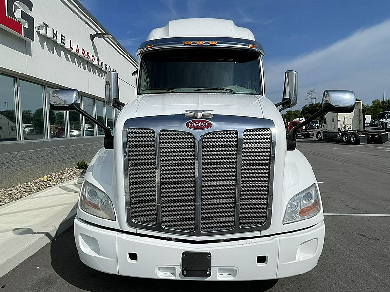 2022 Peterbilt 579