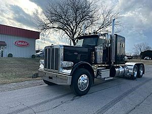2022 Peterbilt 389