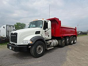2009 Mack Granite GU713 - Dump Truck