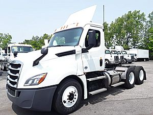 2021 Freightliner Cascadia - Day Cab