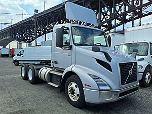 2019 Volvo VNL - Day Cab