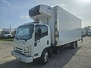 2019 Isuzu NRR - Refrigerated Van