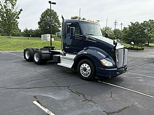 2019 Kenworth T680 - Day Cab
