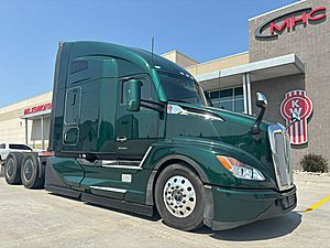 2023 Kenworth T680 - Sleeper Truck
