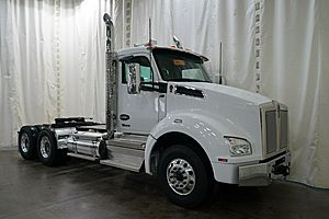 2026 Kenworth T880 - Day Cab