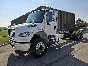 2019 Freightliner M2