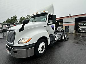 2019 International LT625 - Day Cab
