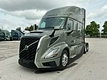 2025 Volvo VNL 860