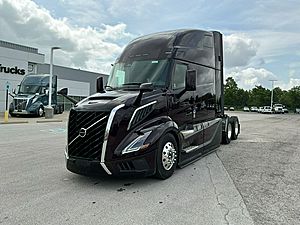 2025 Volvo VNL 860