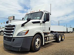 2018 Freightliner Cascadia - Day Cab