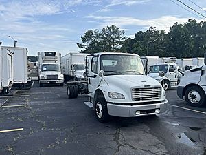 2020 Freightliner M2 106 - Cab & Chassis