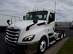 2021 Freightliner Cascadia - Day Cab