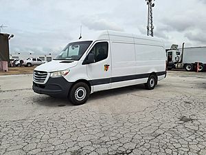 2021 Mercedes-Benz 2500 - Day Cab