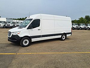 2019 Mercedes-Benz 2500 - Day Cab
