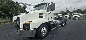 2020 Mack Anthem AN64T - Day Cab