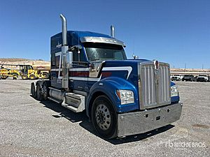2020 Kenworth W990