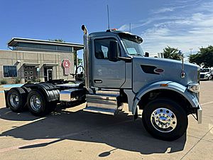 2022 Peterbilt 567 - Day Cab