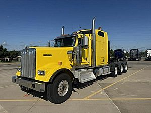2020 Kenworth W900 - Sleeper Truck