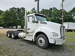 2020 Kenworth T880 - Day Cab