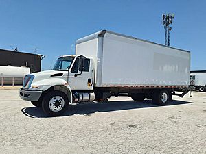 2018 International DuraStar 4300 - Box Van