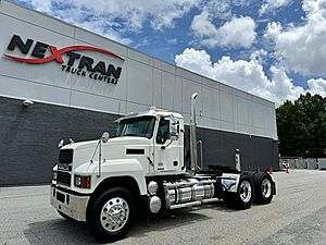 2021 Mack Pinnacle PI64T - Day Cab