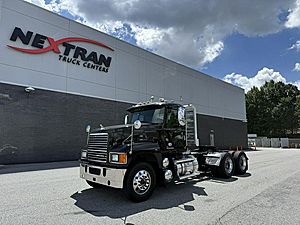 2018 Mack Pinnacle CHU613