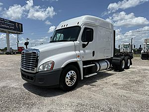 2018 Freightliner Cascadia 125 - Sleeper Truck