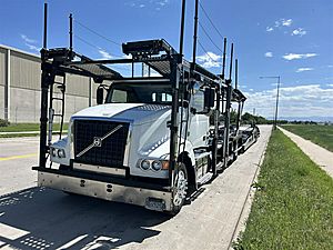 2015 Volvo VNL64 - Car Carrier