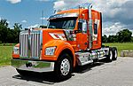 2021 Kenworth W990
