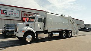 2019 Peterbilt 348 - Rear Loader