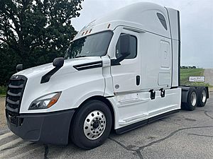 2022 Freightliner Cascadia - Sleeper Truck