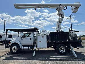2015 Ford F750 - Bucket Truck 2015 Ford F750 - Bucket Truck