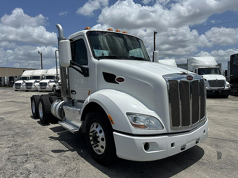 2015 Peterbilt 579