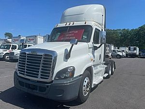 2018 Freightliner Cascadia 125 - Day Cab