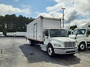 2019 Freightliner M2 106 - Box Van