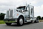 2021 Kenworth W990