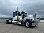 2026 Kenworth W900L