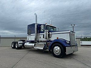 2026 Kenworth W900L