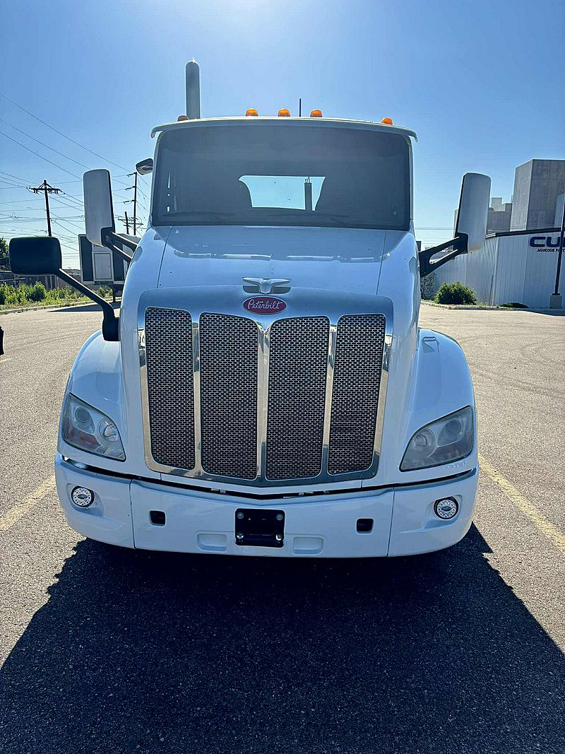 2017 Peterbilt 579