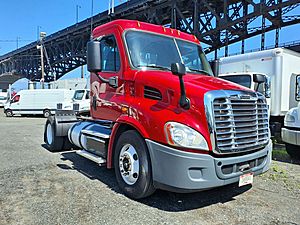 2018 Freightliner Cascadia 113 - Day Cab