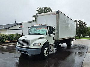 2018 Freightliner M2 106 - Box Van