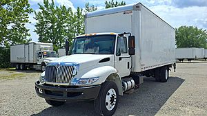 2019 International DuraStar 4300 - Box Van