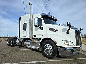 2019 Peterbilt 579 - Sleeper Truck