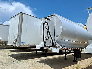 2016 LEDWELL BODY CO 40' TANKER - Day Cab