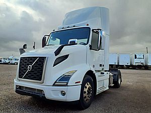 2019 Volvo VNR42T 300 - Day Cab